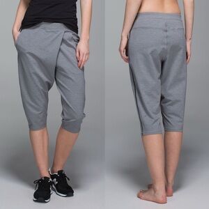 Lululemon Retreat Yogi Crop Heathered Slate Size 8